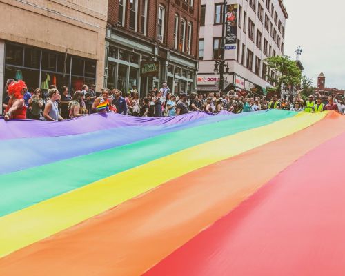 Parada LGBT: Descubra quais são as maiores paradas LGBTQIA+ do mundo.