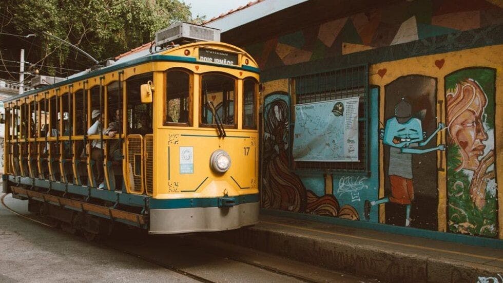 Bondinho de Santa Tereza - Guia de Viagens Rio de Janeiro